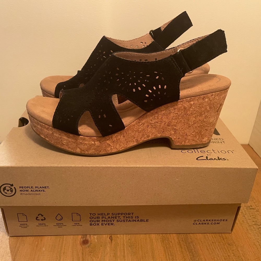 Clark’s Giselle Bay Wedge Sandal - Brand New With Box! Never Worn! Size 7